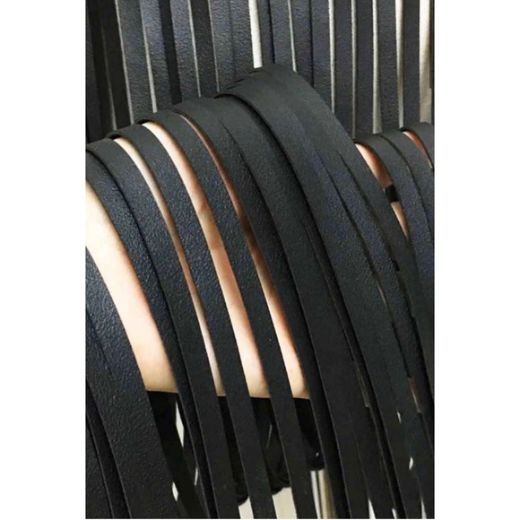 🌹NEW - (LAST ONE) SHANTI Belt in Black W/Gold Buckle - Picture 4 of 4